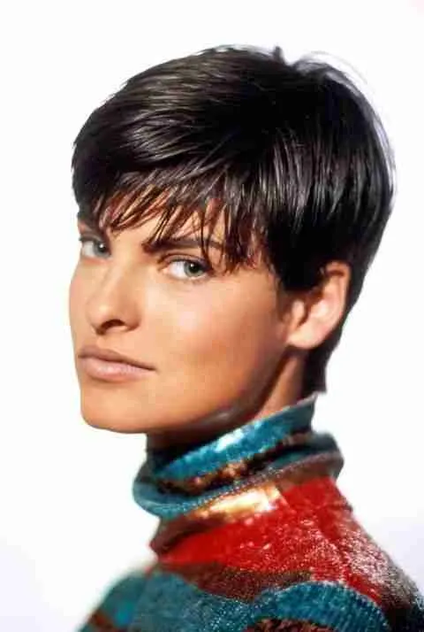 potongan crop cut Linda Evangelista