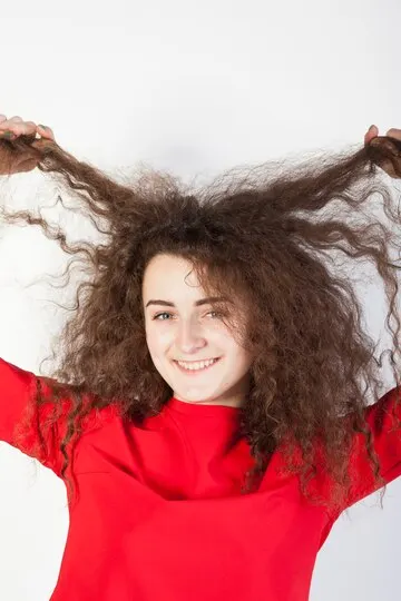 8 Kiat Profesional dalam Mengatasi Rambut Kusut dan Menghindari Kerusakan