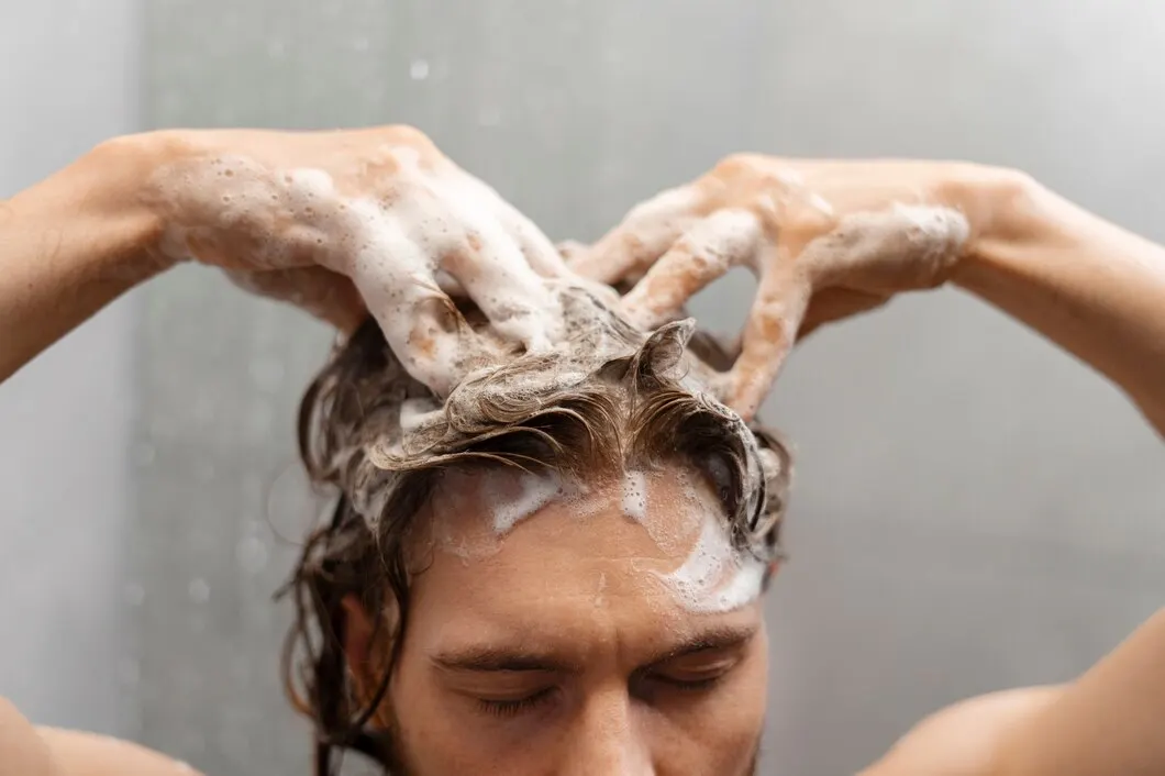 10 Solusi Praktis untuk Rambut Berminyak yang Mengganggu