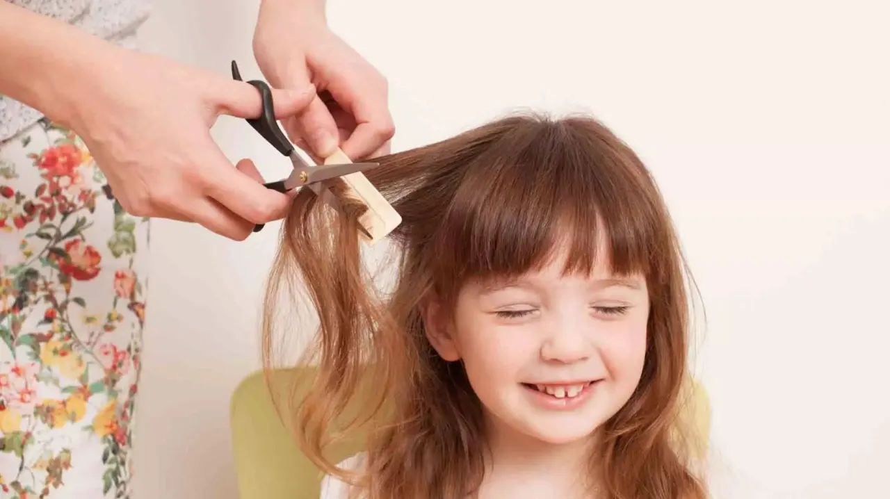 Perawatan Rambut Kusut pada Anak: Tips dan Trik
