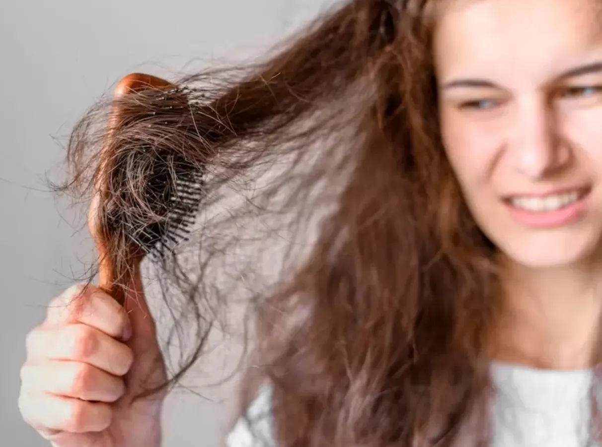 Panduan Perawatan Harian untuk Rambut Kusut dan Kering