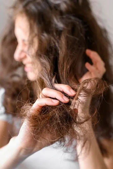 Kenapa Rambut Sering Kusut? Ini Penyebab dan Solusinya!