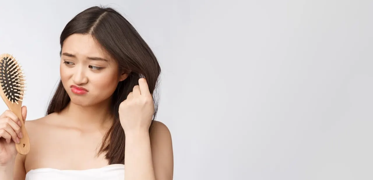 Kapan Harus Khawatir tentang Rambut Rontok? Tanda-tanda yang Perlu Diwaspadai