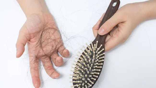 Hormon dan Rambut Rontok: Hubungan Stres, Kehamilan, dan Menopause