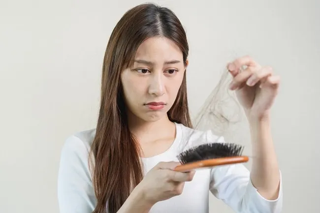 10 Vitamin Terbaik untuk Mengurangi Kerontokan Rambut