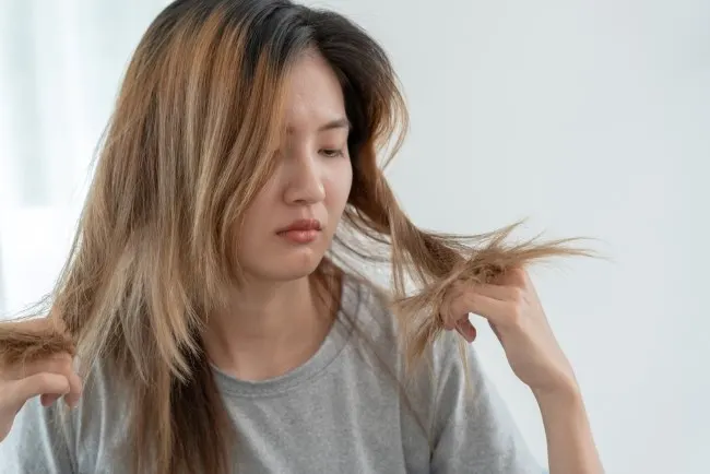 Bagaimana Membedakan Rambut Rusak, Kering, atau Hanya Dehidrasi?