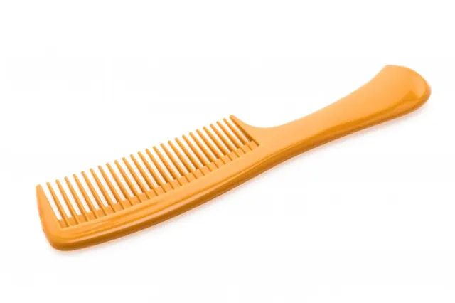Tips Memilih Sisir yang Pas untuk Jenis Rambut Kamu
