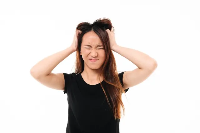 Perbedaan Kutu Rambut, Telur Kutu (Nits), dan Ketombe: Jangan Salah!