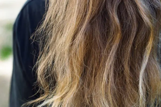 Kembalikan Kilau Alami: Cara Mudah Mengatasi Rambut Kusam dan Rusak Akibat Sering Styling