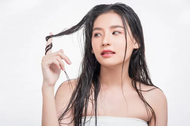 Haircare Routine untuk Rambut Berminyak agar Tetap Fresh Seharian